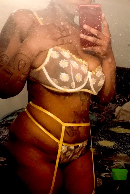 Dirty mirrors for this dirty slut😩🥺 please degrade me on #sextpanther https://t.co/PPP1qY1yY3 #submission<a href="/tag/horny"class="tags"><span>#horny</span></a><a href="/tag/roleplay"class="tags"><span>#roleplay</span></a><a href="/tag/camgirl"class="tags"><span>#camgirl</span></a><a href="/tag/adultwork"class="tags"><span>#adultwork</span></a><a href="/tag/submission"class="tags"><span>#submission</span></a>