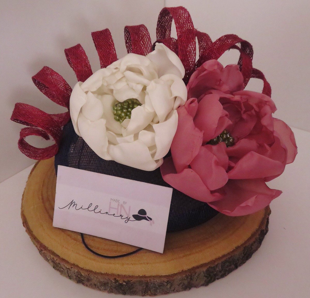 hannah_needs's tweet photo. Introducing ‘Rosalind’ a cocktail hat all set for an upcoming wedding 🌸 
#handmadeinwales
#pink
#millinery https://t.co/4LKEGFevgb