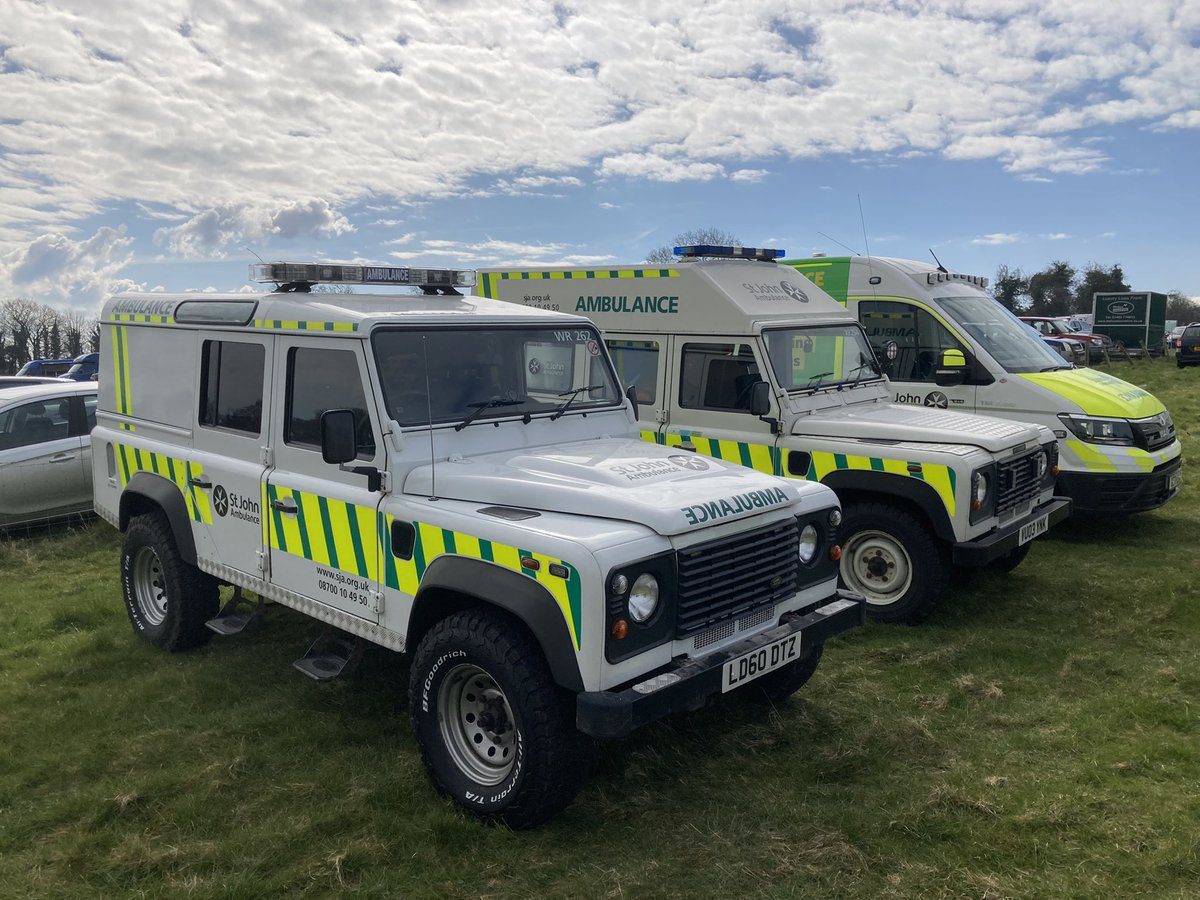 A lovely day and a great clinical team providing cover for the Andoversford Point to Point. <a href="/stjohnambulance/">St John Ambulance England</a> #mySJAday @SJA_ACR <a href="/SJAWestComms/">SWR Operational Communications</a>