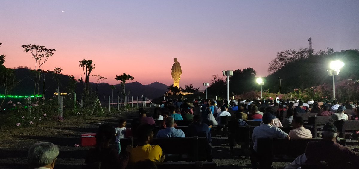 ludduvlogs's tweet photo. Long waiting to visit this world tallest statue is over. Finally visited Statue Of Unity. 
It's is just incredible. 
Wait for my YouTube video to reach at Statue Of Unity in 2022 with all the details. 
#ludduvlogs #luffians #ludduofficial #youtuber #puneyoutuber #punevlogger https://t.co/qFKFjybtfT