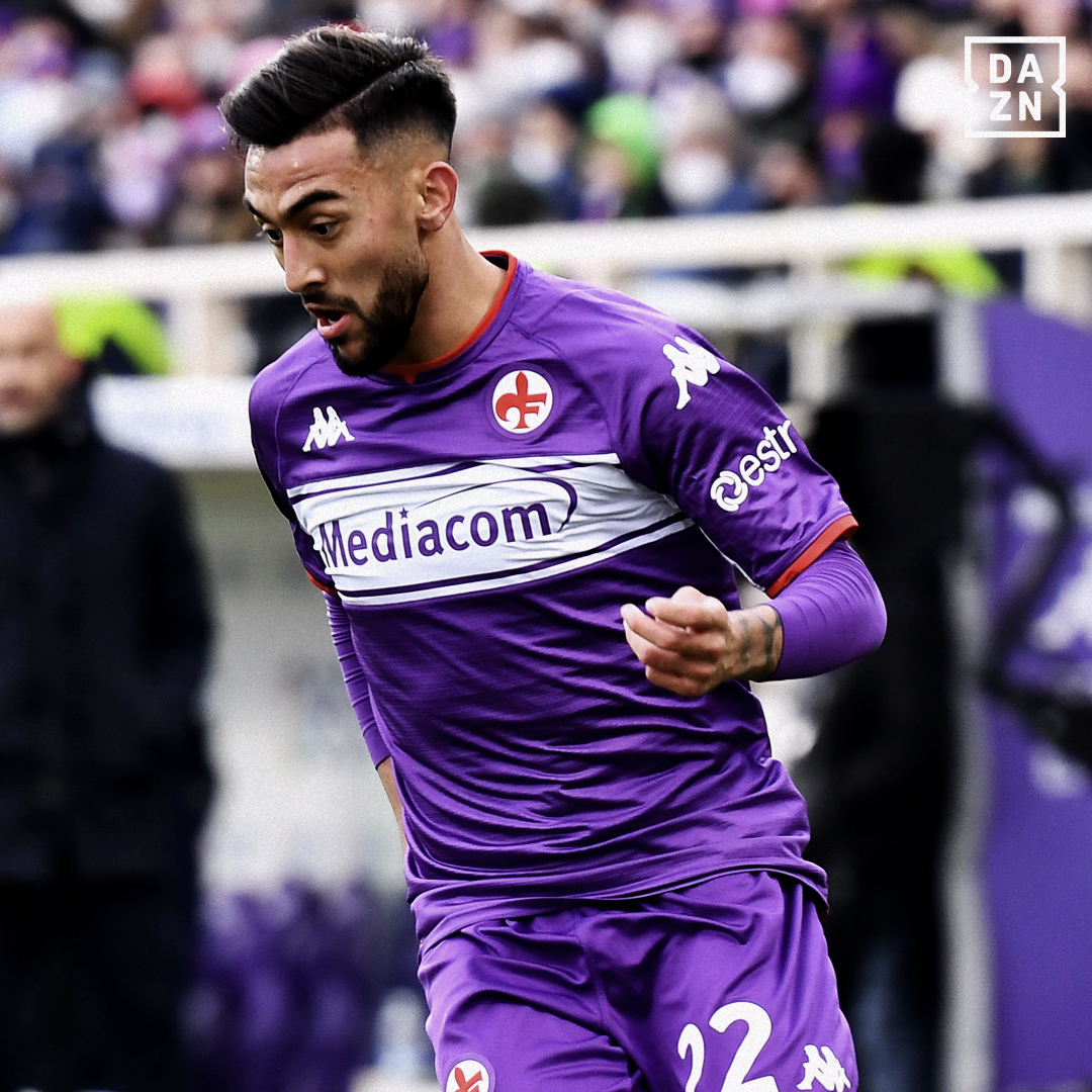 DAZN_IT's tweet photo. Che partita al Franchi!
I 🟣 vincono il derby, la decide Nico Gonzalez che torna al gol in #SerieATIM dopo 161 giorni!
#FiorentinaEmpoli #FioEmp #DAZN https://t.co/lRR1kRjpLi