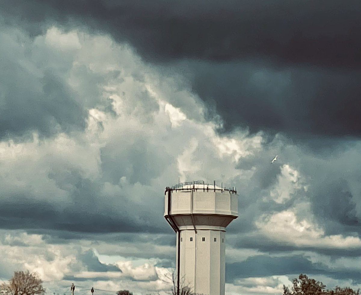 AniRobb's tweet photo. Sunday Snaps
*Spring to storm clouds in 35minutes!
#BritishSpring #Spring #Photo #Photography https://t.co/GdTRFYVFyu