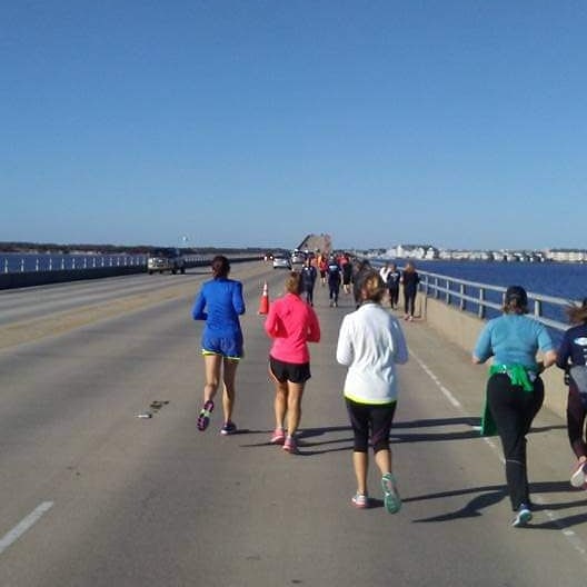 jeff_jc28sixx's tweet image. 3ShowItAgainSunday...it might not be Southern Fried..or have a beast waiting to be conquered...but a new race for the old guy is just around the corner. Hear it has trails and pirates lurking
#oldfatguyrunningtour #theflyingpiratehalfmarathon
#JustGoAndDoIt #noweatherwusses