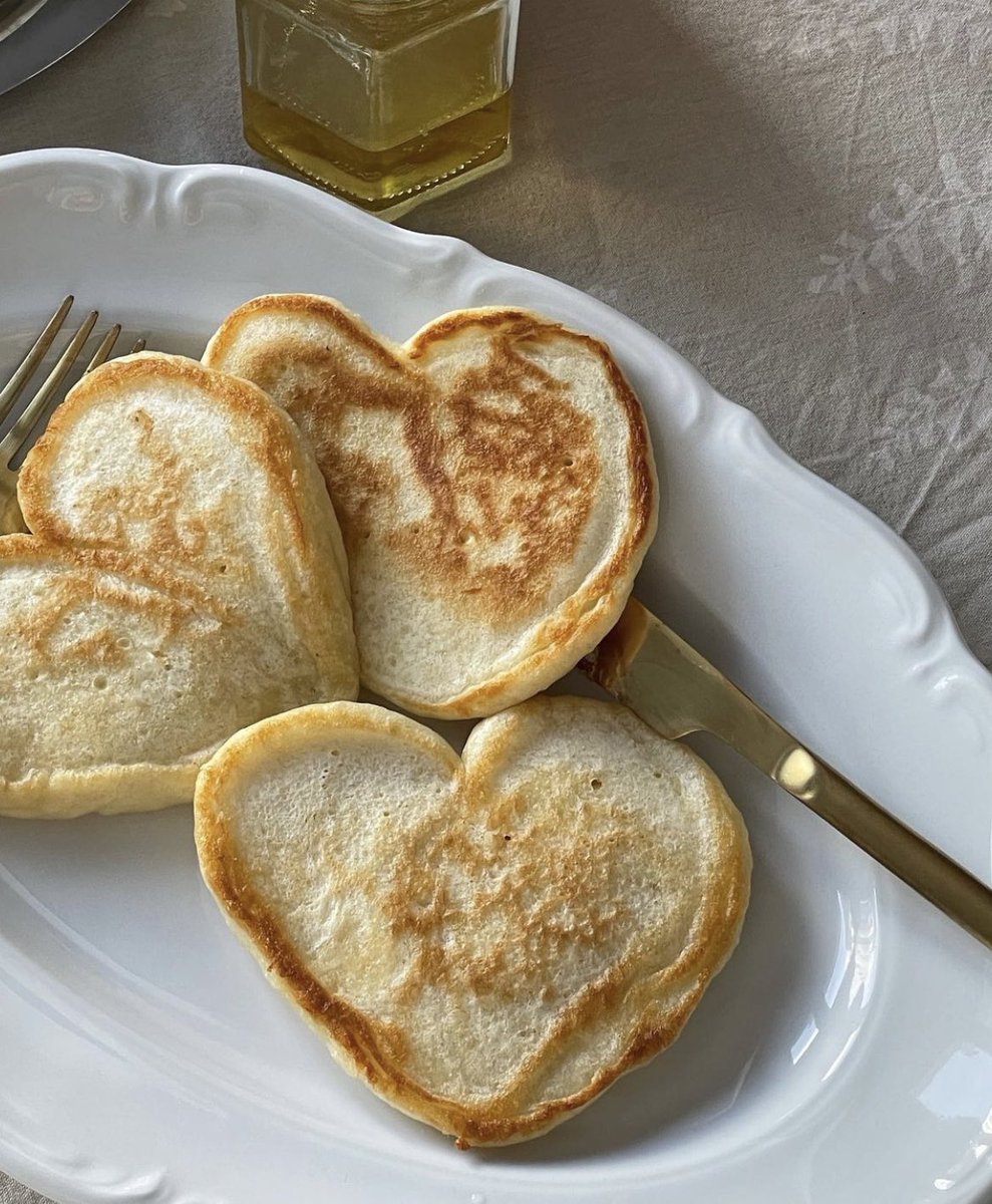heart shaped pancakes