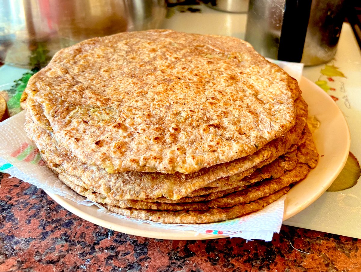 PamelaB04's tweet photo. @parthaskar Mine is about #AlooParanthe made by moi 😊 just no taking the Punjabi out of me lol https://t.co/rynZyAGYst