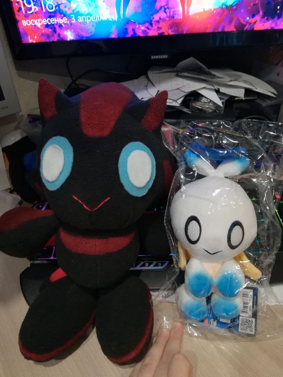 Memory_san's tweet photo. More plush toys have arrived!
A small comparison of my chao and official ☺️
#SonicTheHedgehog #Sonic #Sonicadventure #sonicplush #chao #sonicchao #chaoplush https://t.co/e8MWw2SOAU