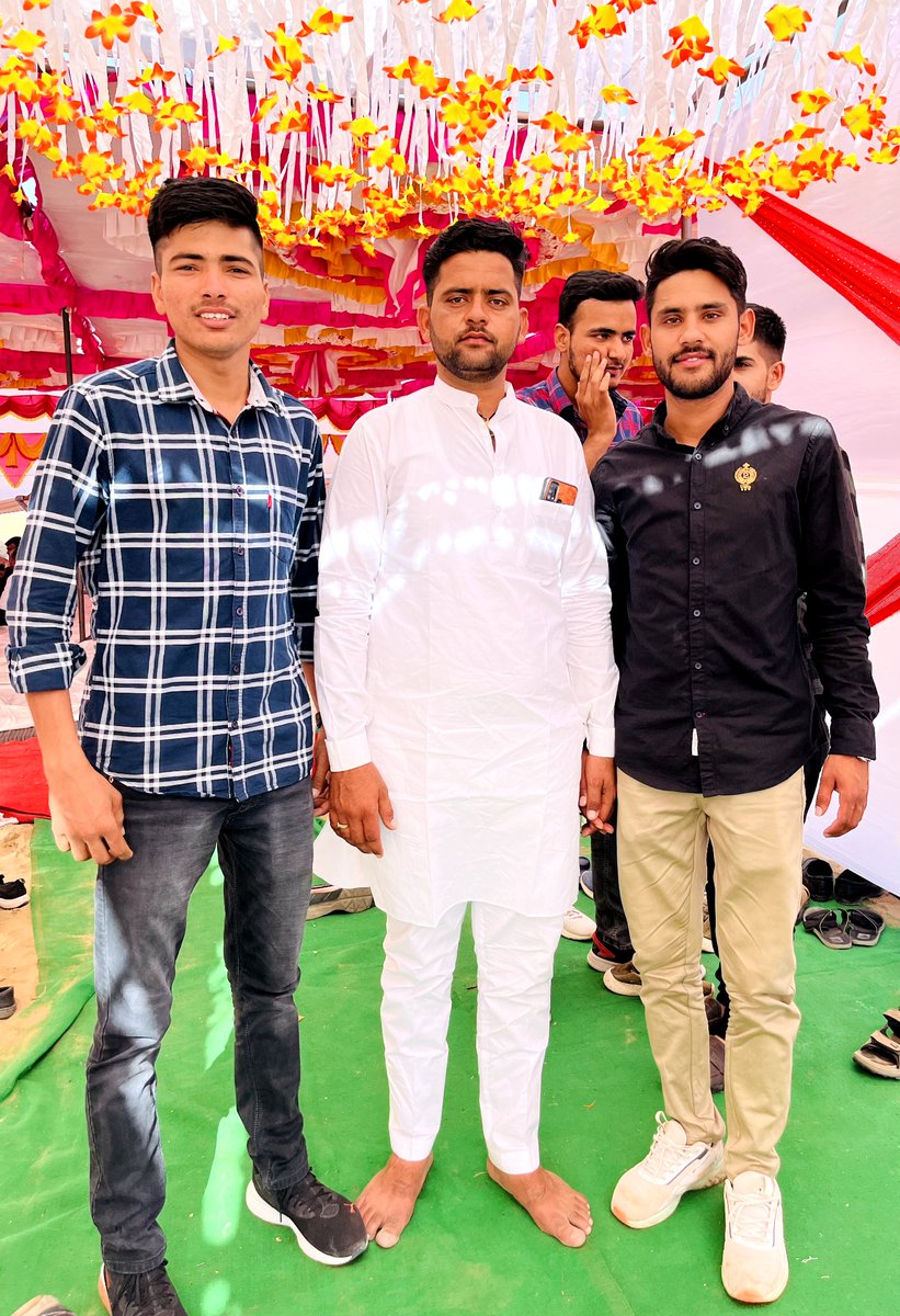 JnvuSohan's tweet photo. अज़ीज़ मित्र छात्र नेता ओसियां भानु जी खोत के सामाजिक कार्यक्रम में ... 🙏
@BhanuKhoth @withabhinsui @Dc_Nsui @Hanuman06341080 https://t.co/tYk1l7fCI1