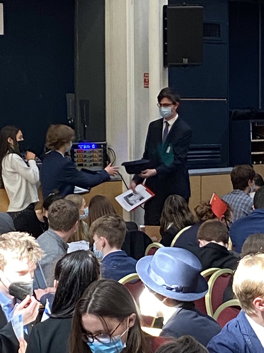 standrewsMUN's tweet image. the renowned hat making its rounds #saimun