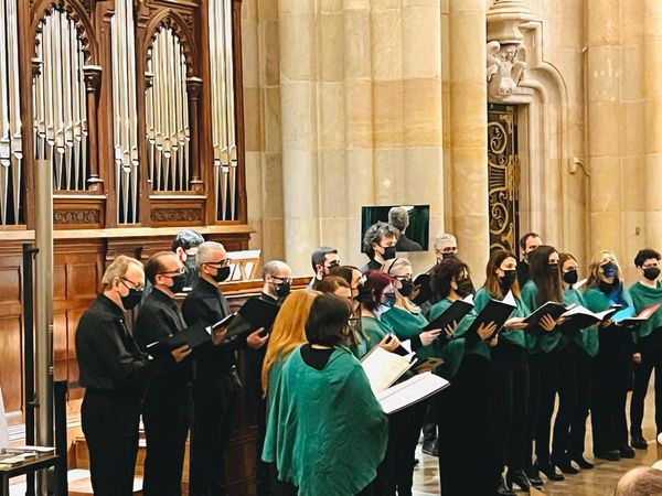 cortessalia's tweet photo. Concert d'ahir a la bellíssima i incomparable Cripta de la Sagrada Família.
Ha sido un auténtico placer compartirlo con el coro Voces Nostrae. Estamos deseando poder visitar Medina de Pomar y reencontrarnos!
#sagradafamilia #musicacoral #criptadelasagradafamilia #medinadepomar https://t.co/nXN5bIxYjY