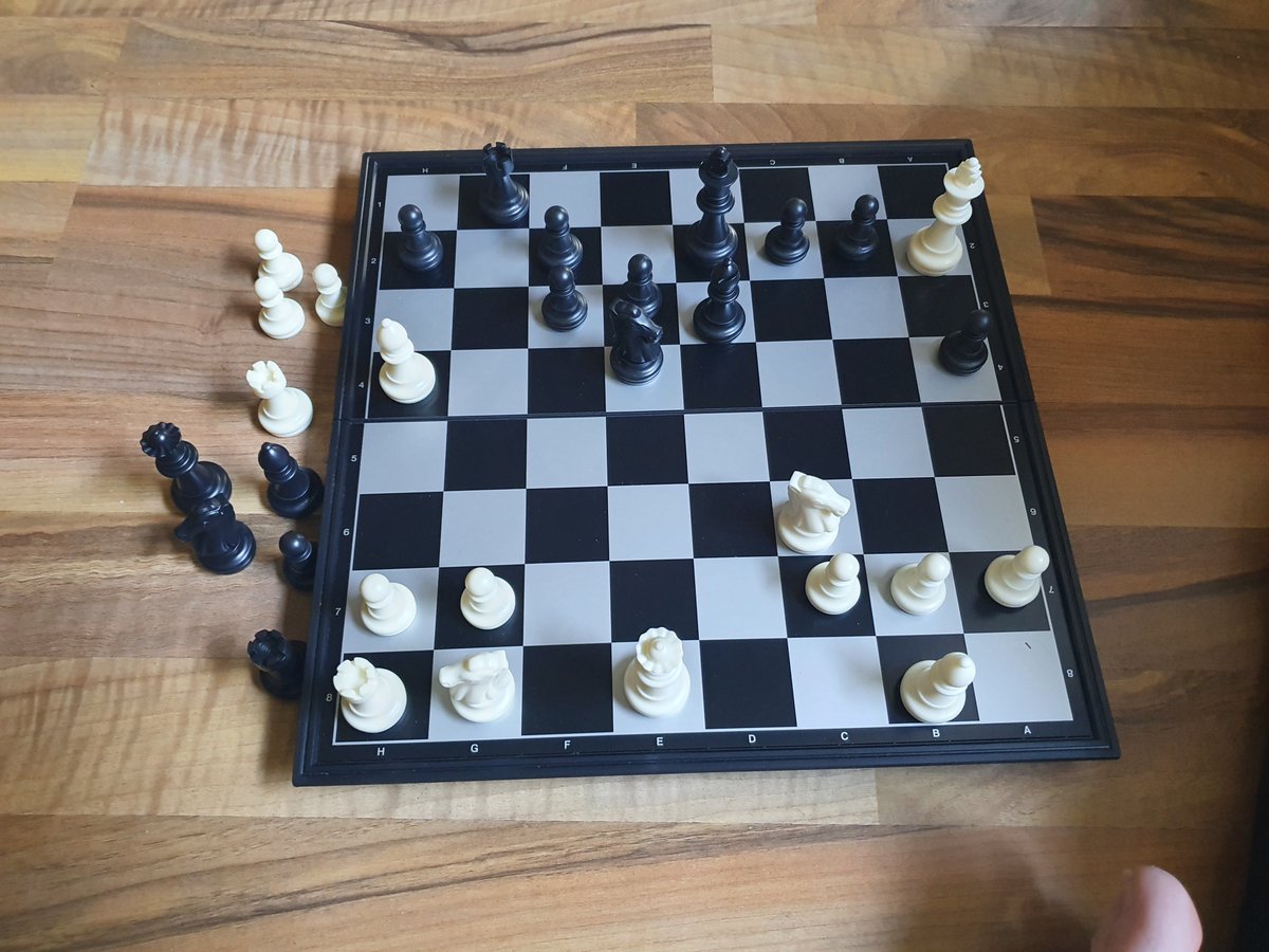 7.Tag kein Festnetz, Internet, TV alles kaputt🤮🙏 danke <a href="/vodafone/">vodafone</a>  jetzt verfalle ich wieder zum Nerd und spiele gegen mich selber 🤣🤣🤣📌