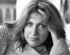 HeroesSouthside's tweet photo. Renee Geyer. Singer. #reneegeyer #staresandwhispers #headingintherightdirection #australianartist #australianculture #australianmusic https://t.co/wf5tSDv1Z6