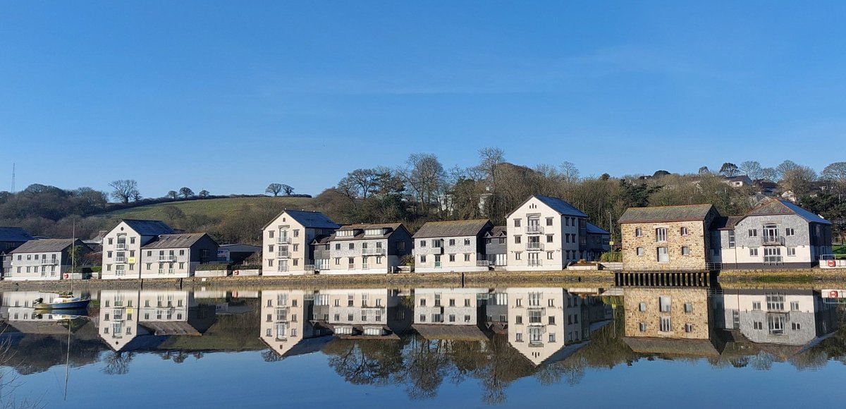 BevHunt72's tweet photo. So it's a frosty morning in #Cornwall but perfect for walking & completing #Walk13 of my 55 walk challenge for #OneMedicine @HumanimalTrust ...#Truro taking in St Clement & the river..to find out more about my challenge and to donate, please click below.
https://t.co/9UUUGXoP5Q https://t.co/iePQWMObco