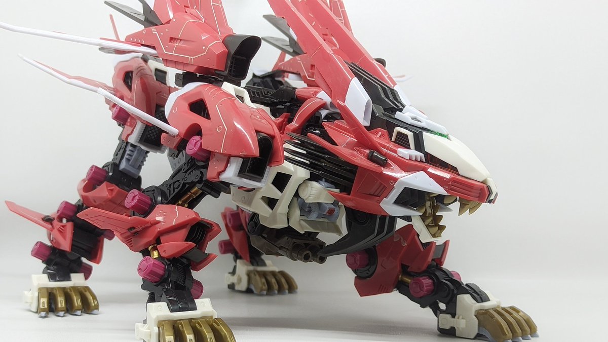 JustASlimBoy00's tweet photo. CRIMSON SPEEDY  HUNTER

#justaslimboy00 #justaslimboy2022
#zoids #zoidsseries #zoidsnewcenturyzero #ligerzero  #highendmastermodel #modelkit 
#ゾイド #ligerzero #ligerzerojager https://t.co/73tCo1ZM0R