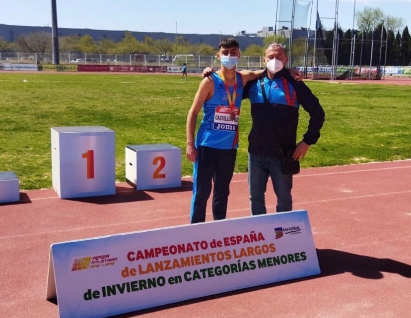 FedExtAtletismo's tweet photo. 👏🏼 Hector Garcia del @AtletismoMitreo   Tercero en el Campeonato de España de Lanzamientos Largos Sub16 en Lanzamiento de Jabalina👏🏼
📍Castellón
Entrenador @FelipeBoluRa 
@JoseMOrtiz66 @hoy_javiperez @FJyD @DXTextremadura @deportesCEX @DiputacionCC @DipdeBadajoz @Extremadura7D https://t.co/1TnKiitalC