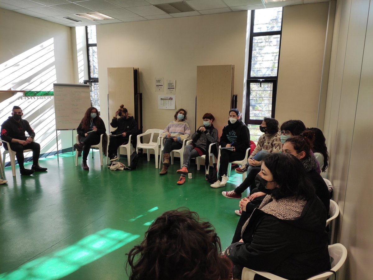RedEstCF's tweet photo. Domingo y continuamos trabajando en el encuentro de Jardín Pirata 2022: como nos organizamos, líneas a futuro, formación, itinerarios... ¡Seguimooos! #jardínpirata2022 #participación #juventud @KIRIBIL @oladelacaracola @RivasVaciamdrid @laboratorikhora https://t.co/67xXWooC2V