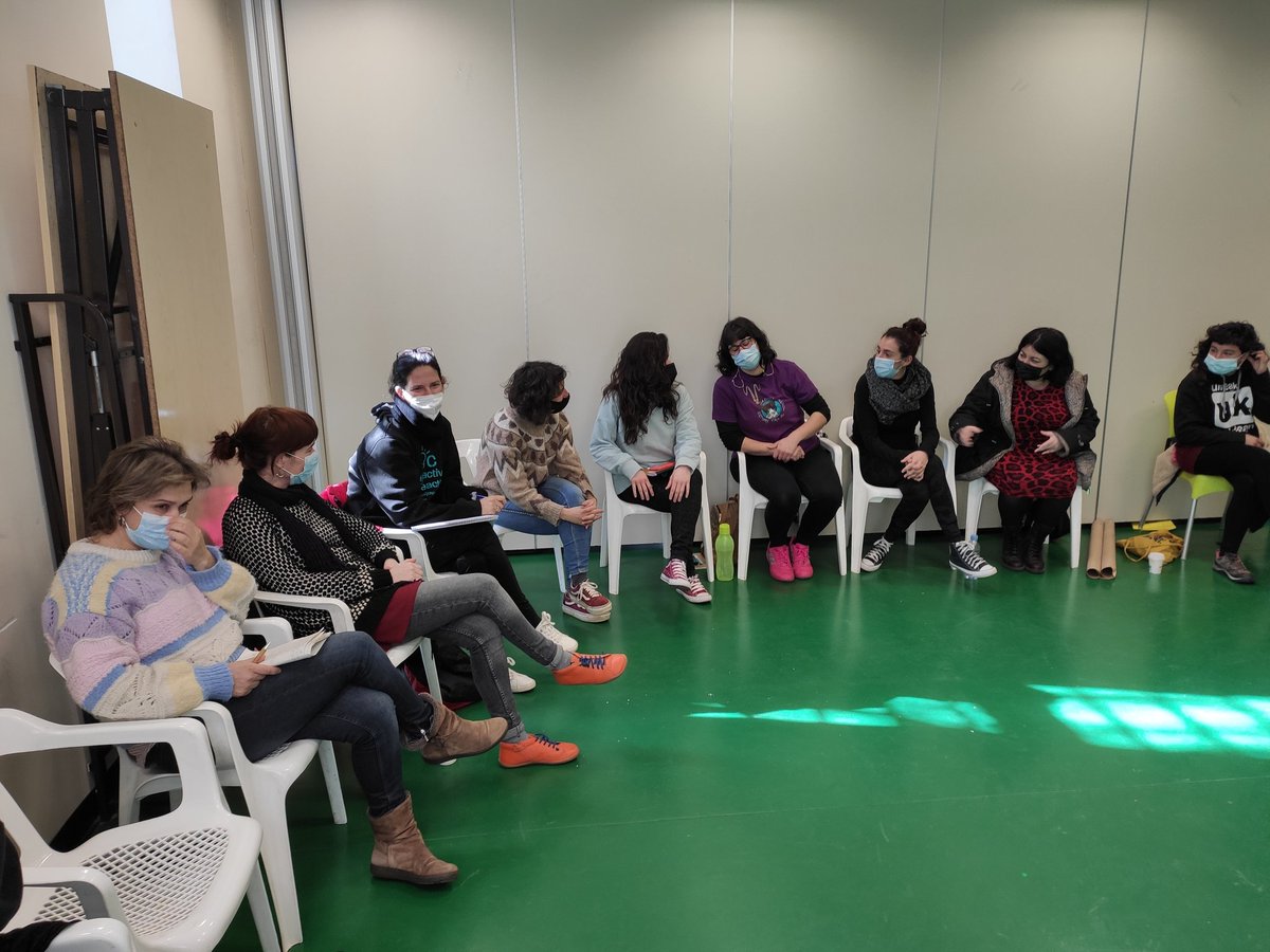 RedEstCF's tweet photo. Domingo y continuamos trabajando en el encuentro de Jardín Pirata 2022: como nos organizamos, líneas a futuro, formación, itinerarios... ¡Seguimooos! #jardínpirata2022 #participación #juventud @KIRIBIL @oladelacaracola @RivasVaciamdrid @laboratorikhora https://t.co/67xXWooC2V