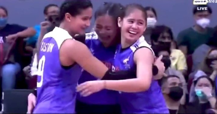 super_manoban's tweet photo. their smile, Deanna Wong and Des Cheng. 

#PVL2022 https://t.co/hlCaMbAxJt