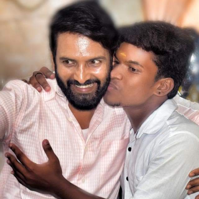 VijayE25168859's tweet photo. இன்று பிறந்தநாள் விழா காணும் சேலம் நகர துணை தலைவர் அன்பு நண்பர் சந்தானம் கெளசிக் அவர்களுக்கு விழுப்புரம்
மாவட்டம்  தலைமை சார்பாக இனிய பிறந்தநாள் வாழ்த்துக்கள்   அன்புடன்  சந்தானம் விஜய் இளைஞரணி துணை தலைவர் விழுப்புரம் மாவட்டம். @iamsanthanam @KKumaravelMKS @j5qqiVYLqbcS0G3 https://t.co/mjJUZMx9fo