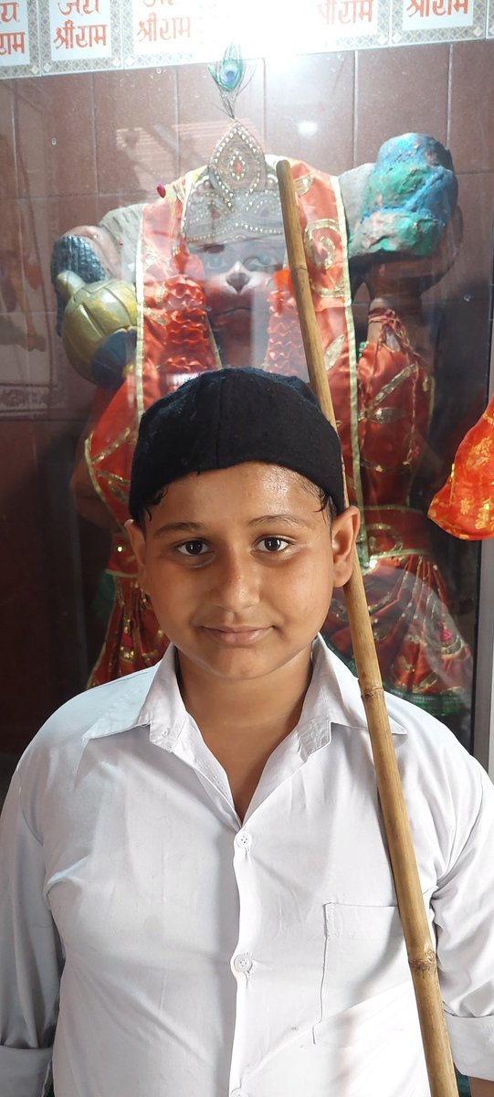 SKMuradnagar's tweet photo. किमत और अहमियत गणावेश की होती हैं व्यक्ति और विचारो की नहीं, खैर...,
भारत माता की जय...🙏
@RSSorg @friendsofrss https://t.co/4d8roToaQO