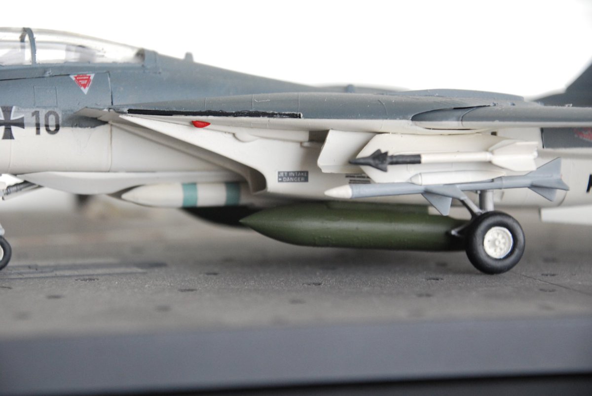 Scratchbr1's tweet photo. Showcase-Sunday: Luftwaffe Grumman F14G "Seekatze", October 1980 (@ItaleriModelKit
, 1/72)
#ScaleModels #WhatIf #Luftwaffe #Marineflieger #Tomcat #F14 #Italeri #ItaleriModelKit https://t.co/DC4lsBFbbO