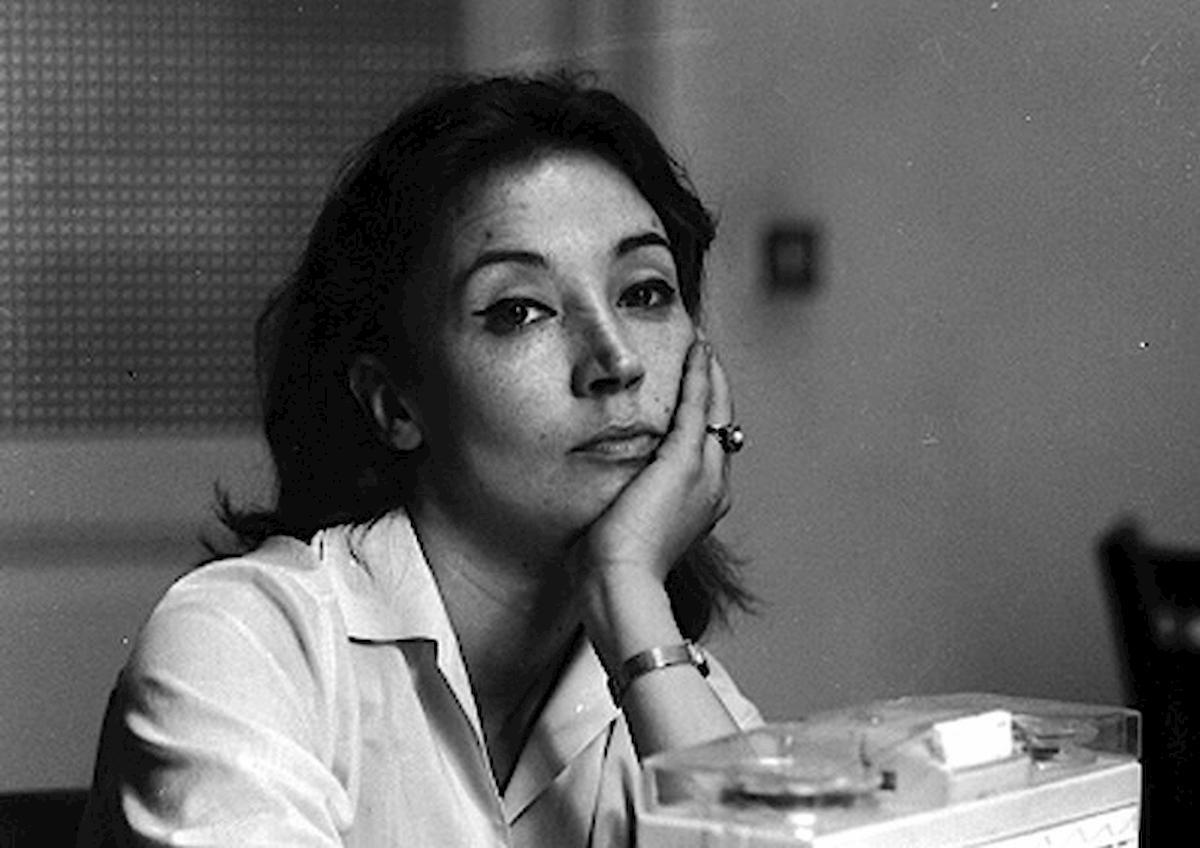 "Visti da vicino gli scrittori fanno spesso il medesimo effetto degli attori: deludono"
Oriana Fallaci
<a href="/CasaLettori/">Casa Lettori</a>