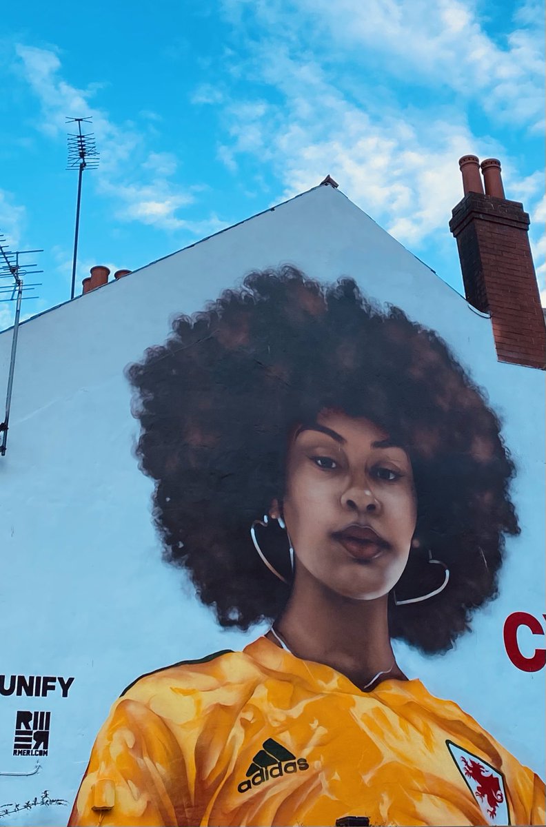 Juggling_Words's tweet photo. Early morning wander around the city centre, enjoying some street art. 

#CardiffMeanders #Graffiti #Tags #StreetLife #StreetArt #Buildings https://t.co/qyIESnvWZr