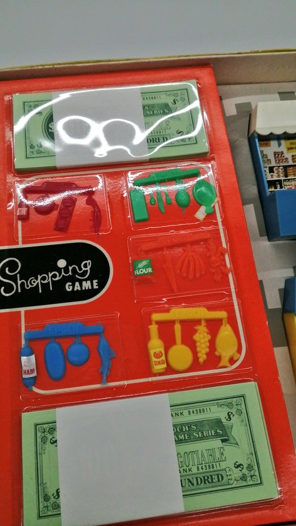 hobbyoff_1218's tweet photo. エポック社のイラストがかわいいSHOPPING GAME お売りいただきました。なんと奇跡の未使用でございます！
#松阪　#ホビーオフ　#エポック社　　#ショッピングゲーム　#SHOPPINGGAME　#買取もお待ちしています！ https://t.co/WilyrPVuxf