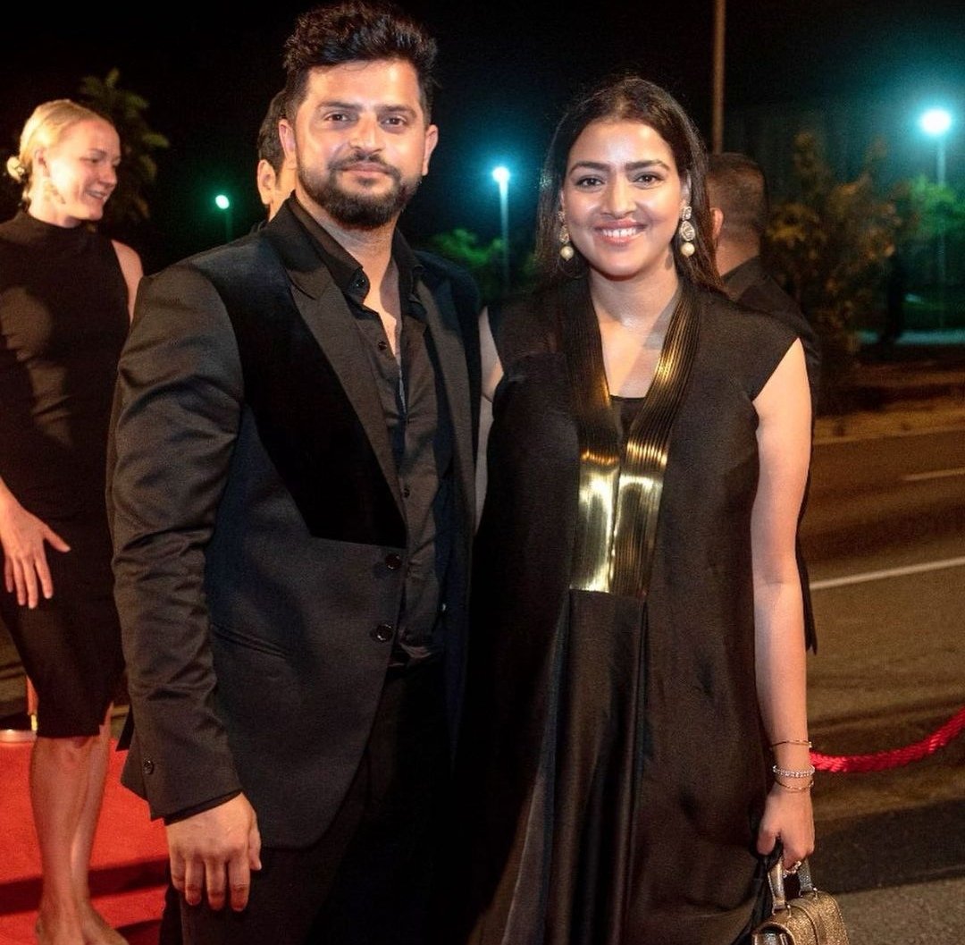 susmita_0303's tweet photo. @ImRaina @PriyankaCRaina Happy anniversary to both of you.
Wish you fantastic, amazing year ahead. I'm glad to wish you here, your bonding your togetherness is just tremendous. Motivation, inspiration comes from you both. I admire u 2 a lot @ImRaina @PriyankaCRaina tons of love #SurPriya❤ https://t.co/3YeF9ruTad
