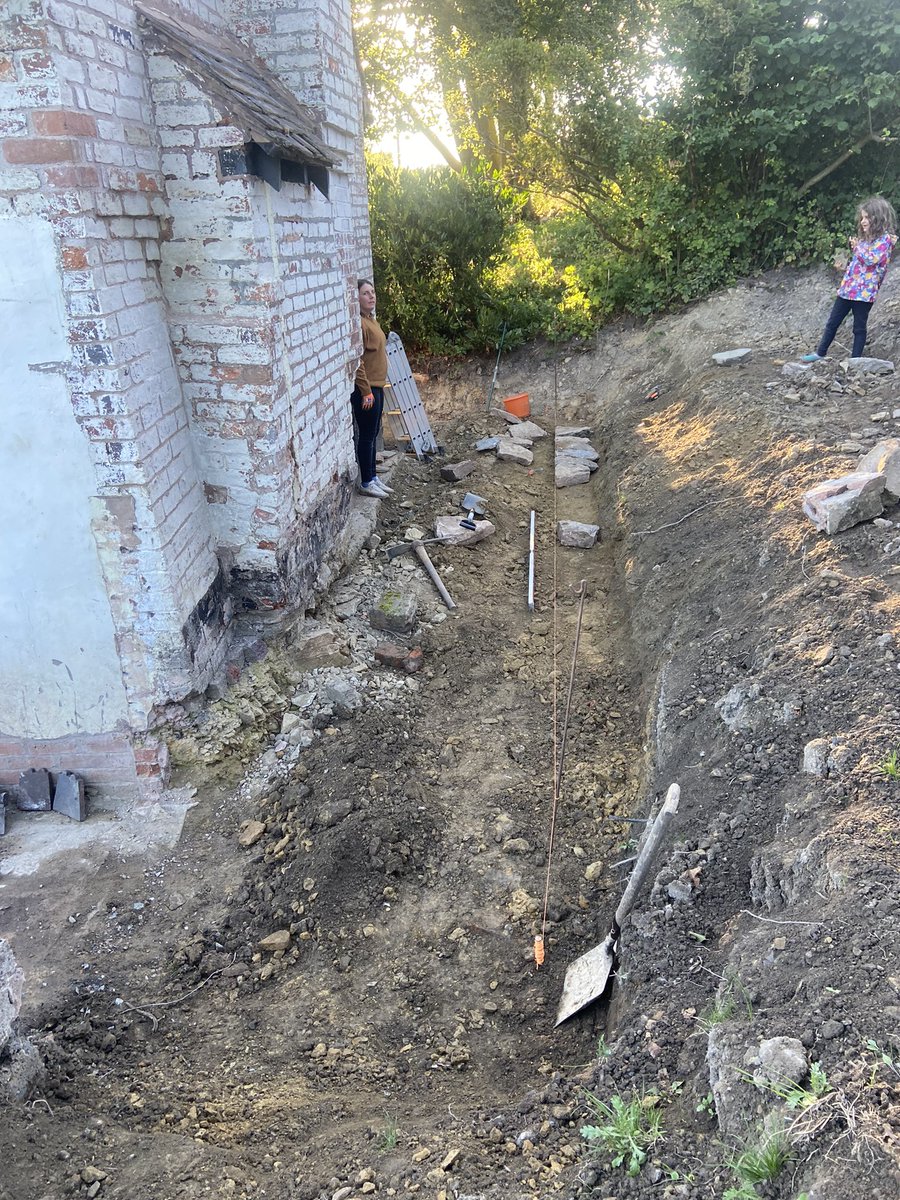 TheUprightOne's tweet photo. Progress on the stone wall. Everting can be learned. Just need patience #buildbackbutter https://t.co/wZxt5H80W8
