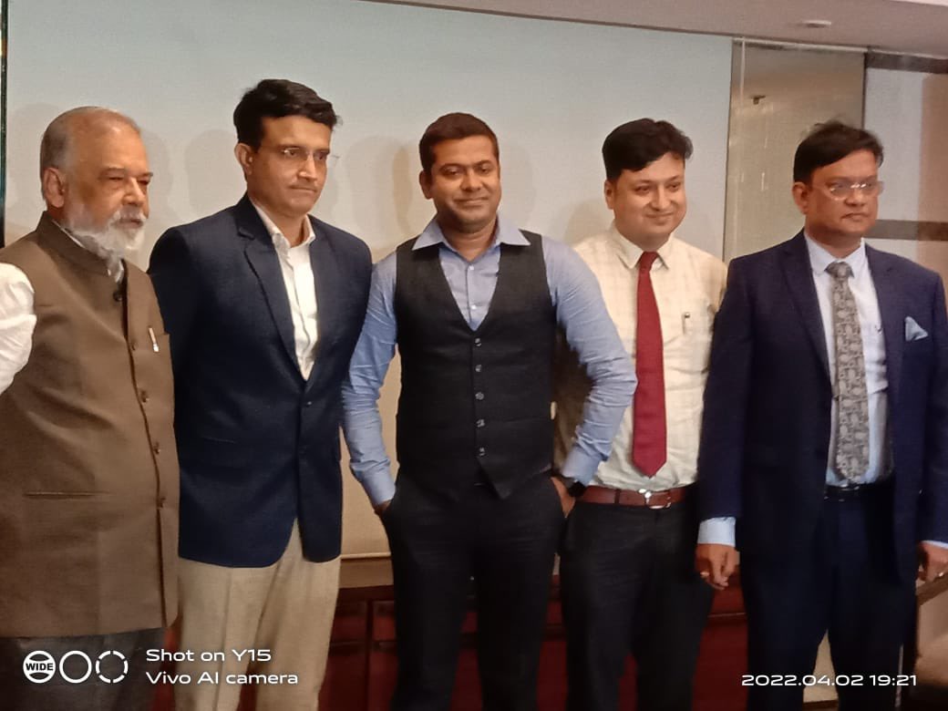 Dr_subhro's tweet photo. Nice interaction with our dada @SGanguly99 during panel discussion on proper health and housing facilities organized by #bengalpeerless at #peerlessinn hotel @peerless_info @Elaine_ISQua @ISQua @MoupiaNandy @hhask @IamSumanDe @dramok @iindrojit https://t.co/7V3MaEJzxl