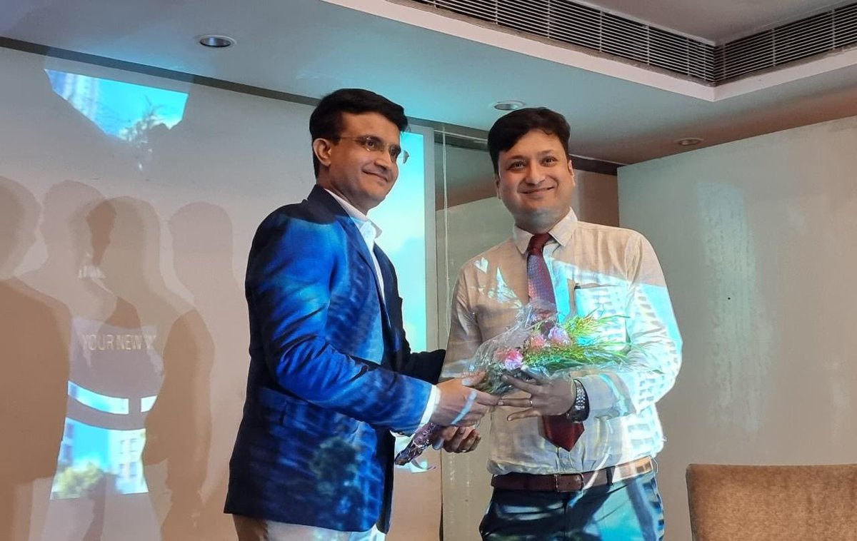 Dr_subhro's tweet photo. Nice interaction with our dada @SGanguly99 during panel discussion on proper health and housing facilities organized by #bengalpeerless at #peerlessinn hotel @peerless_info @Elaine_ISQua @ISQua @MoupiaNandy @hhask @IamSumanDe @dramok @iindrojit https://t.co/7V3MaEJzxl