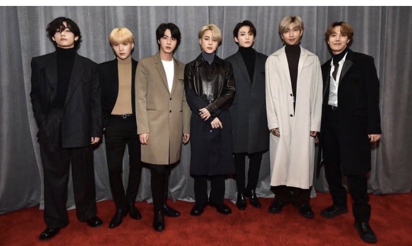 ZERENDIETA's tweet photo. @LovelyOfMinnie @BTS_twt Los patrones #BTS_butter #Butter_BTS #BTS PAVED THE WAY #BTSARMY https://t.co/qAE7E7LfEx