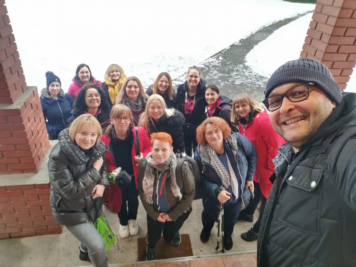 ucitelji_hr's tweet photo. Članovi udruge @ucitelji_hr nakon 2g rada u virtualnom okruženju sastali su se uživo u Parku prirode Papuk. Proljetni susret pretvorio se u neočekivanu zimsku idilu s puno snijega, novih planova i druženja. @darko_rakic @LidijaKralj @the_darija @helenavalecic @abfromz @gosokol https://t.co/mLRkmWGPrO