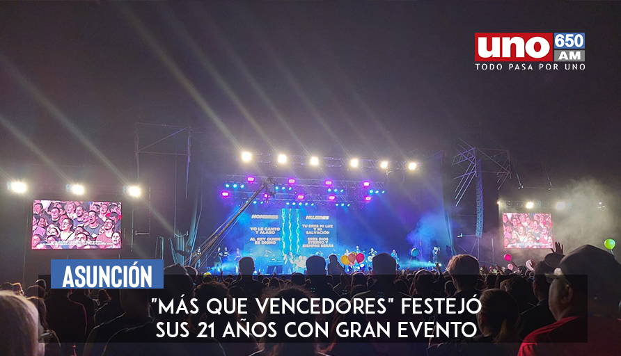 treintamastv's tweet photo. 21 años de MQV 🙌⛪️

▪️La iglesia Más Que Vencedores realizó una celebración el sábado en un hipódromo de Asunción, donde vivieron momentos de reflexión y oración para la promoción de un mensaje de esperanza.

▪️Esperaban la presencia de casi 15 mil personas.

#650AM https://t.co/cTroYEOrGm