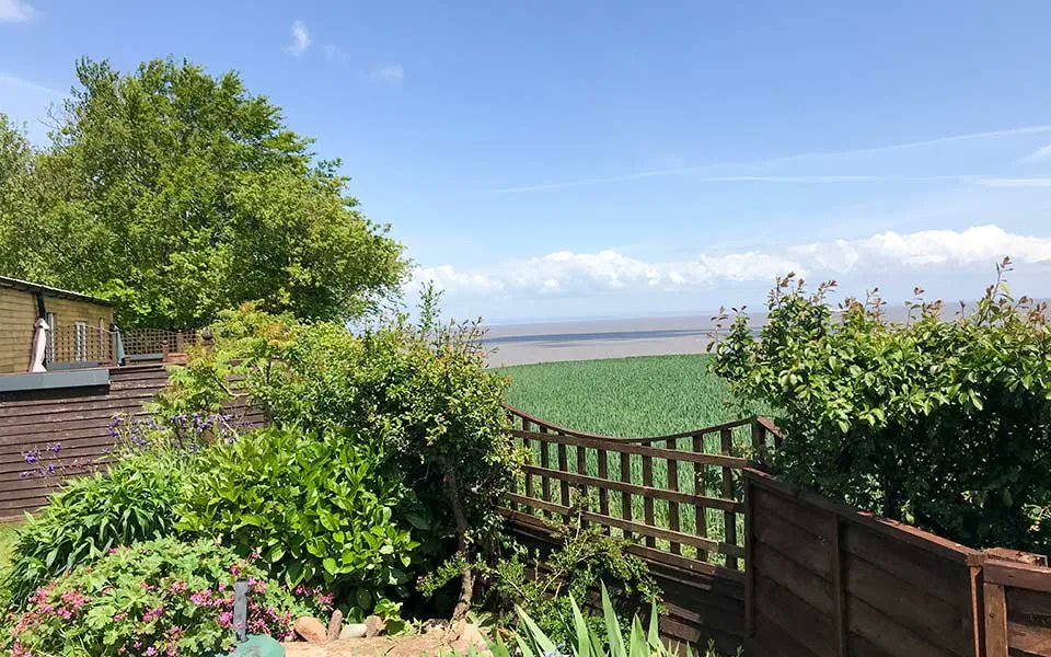 Handiscovercom's tweet photo. Accessible Property in Devon, United Kingdom ๐ฌ๐ง
It has a wheel-in shower room, wide doors and level access. The twin bedroom is fully wheelchair accessibleโฟ๏ธ
Availability from 4-17 & 22-29 April. Book your holiday now ๐ https://t.co/RJALKkhqhV
#handiscover #accessibility https://t.co/bU5WPIySxh