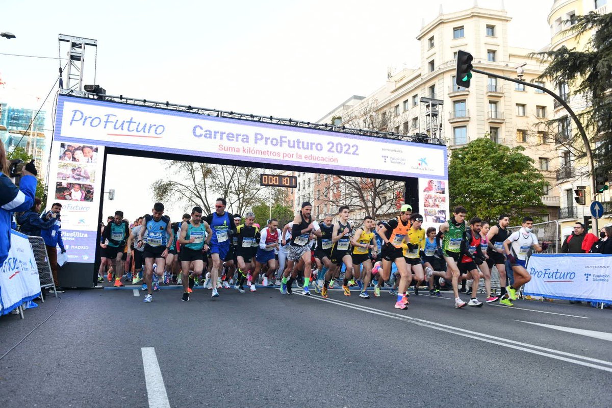 ProFuturo_'s tweet photo. Gracias a todos los participantes que se unieron hoy en un día tan especial para nuestro programa educativo.
 
La #CarreraProFuturo no hubiera sido posible sin cada uno de vosotros. ¡Nos vemos pronto!❤️
 
@fundacionTef @FundlaCaixa @mediodemadrid
#EducarTransforma #SomosProFuturo https://t.co/ScpLXs0Ydy