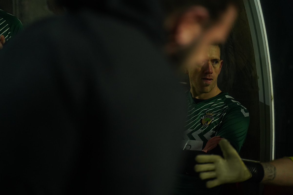 Coxy009's tweet photo. @FCWormWood Raw emotion https://t.co/RjSNuMtKa6