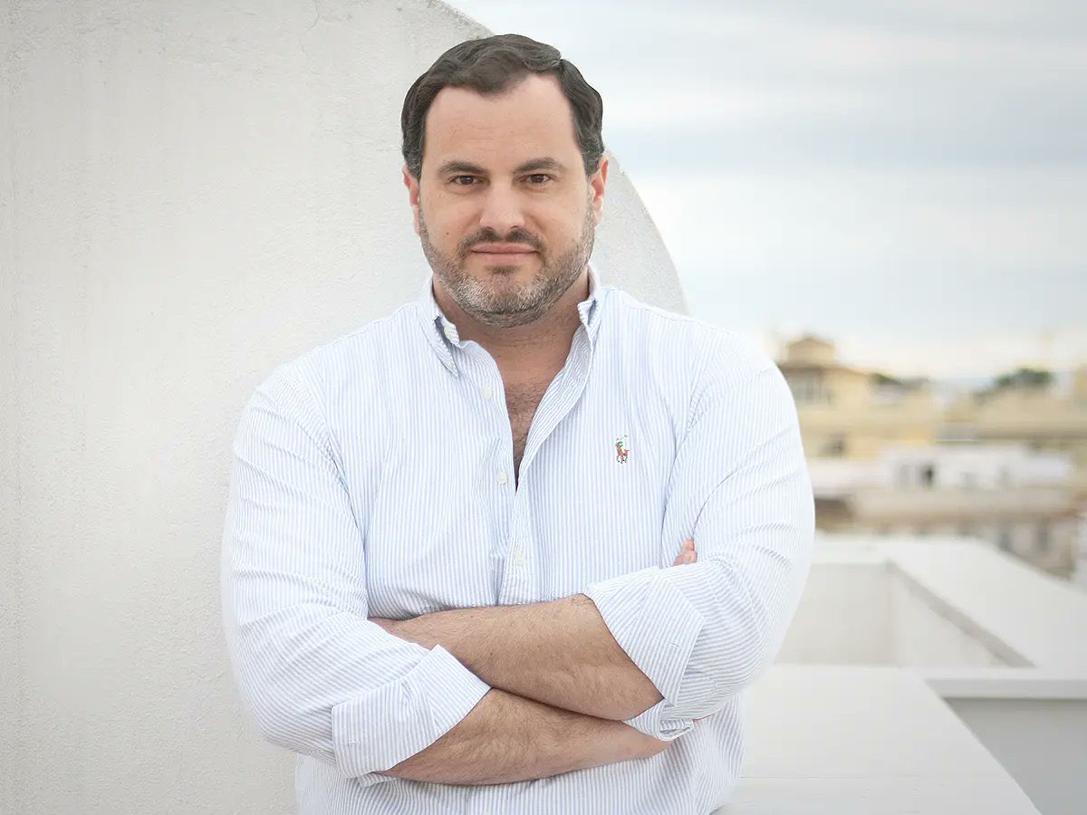 PREGÓN | Nuestro hermano <a href="/danievaquero/">Daniel Vaquero</a> ofrece hoy el pregón de la Semana Santa de Dos Hermanas. Designado para 2020, la pandemia de la #COVID2019 ha imposibilitado que no sea hasta hoy cuando podamos disfrutar de su esperado anuncio de la Semana Mayor nazarena.