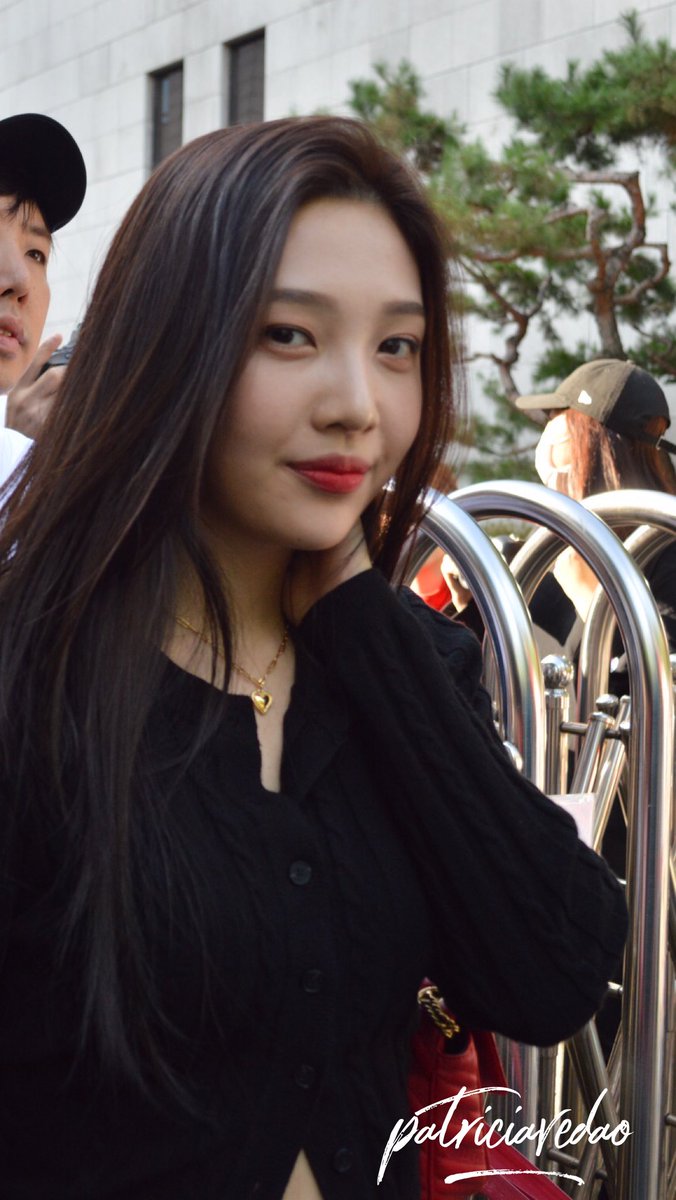 5REDVOILA's tweet photo. ㅤㅤ

[ UPDATE ]

Valencia, Adindra, and Zora Red Voila are spotted at Ritz-Carlton Jakarta for La Brise's event.

ㅤㅤ https://t.co/7L01ZHn3DM