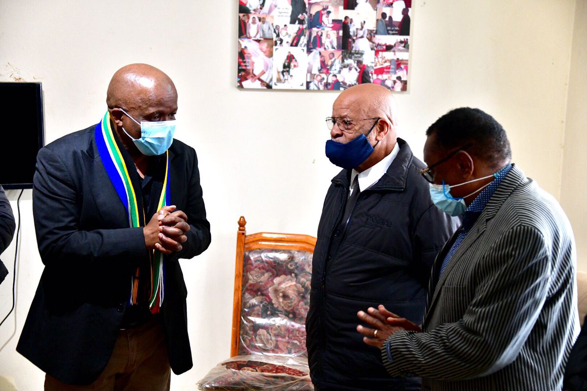 GCIS_KZN's tweet photo. Day 2 of the #DDM Ministerial visit @GwalaHarry has begun. Today Minister Mondli Gungubele is at the Methodist Church where he is engaging with the community of Mvubukazi. He will continue to visit more projects in @UmzimkhuluLm
#DDM #HARRYGWALADDM #OnePlan https://t.co/H3oEfZyemx