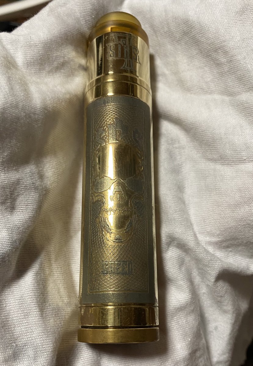 kiddo_vape's tweet photo. VAPEから離れてたけど、またやりたくなったので手始めに4年弱前に使用していたものがくすんでたので、軽く磨きました☺️
もう少し綺麗にしたりしなきゃいけないけど、のんびり復帰していこうと思います😌 https://t.co/OhagVw49Ls