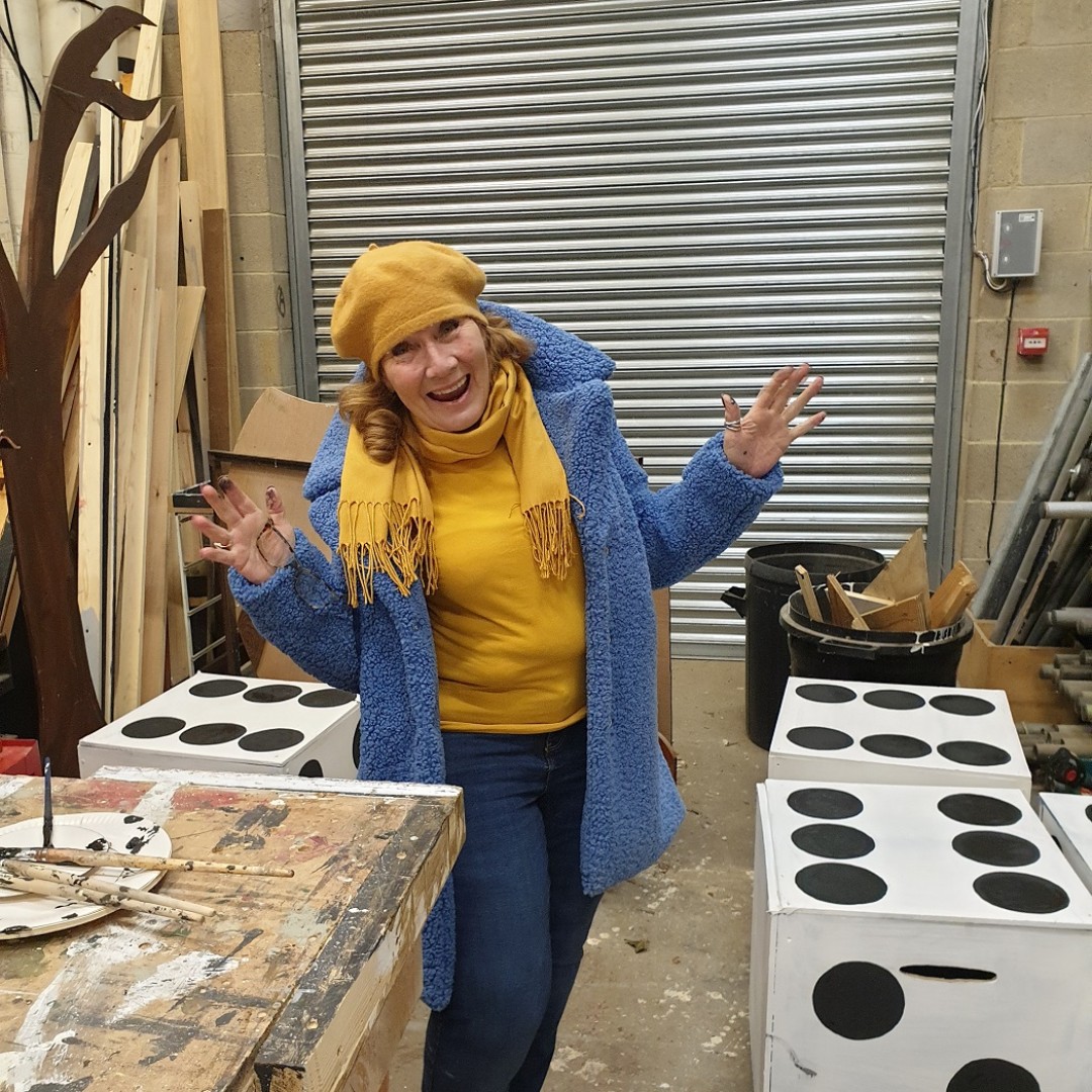 At Ben Travers Theatre  #bandcall #tech today. This lady is typical of  commitment members offer <a href="/GodalmingTG/">GTG</a> Not only in ~Godalming promoting the show but then back tot he theatre to paint set whilst also highlighting GTG's #supportUkraine message. Thanks Janet  and all like her