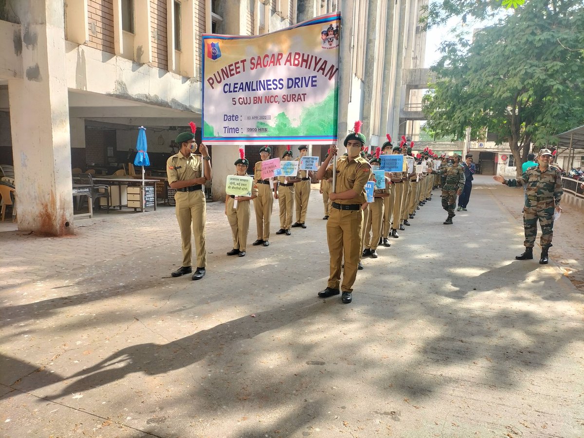 Anujkum35069756's tweet photo. As part of the multiple activities of #PuneetSagar Cadets of 5 Guj NCC BN carried out awareness rally to keep our beaches and rivers free from plastic waste and Cadets also took oath.
@NCC_Dte_Gujarat
@ArvindKapoorTYG
@drajaykumar_ias https://t.co/BIKstG0Y3b