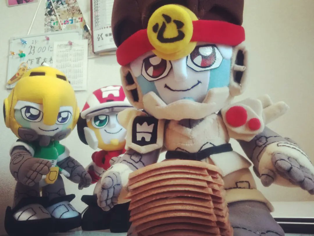 Chie_Koume's tweet photo. 瓦割り!💥👊💥
リュウケンぬいを作ったら、やりたかったネタです😁
#ぬい撮り
#ぬいリーガー
#アイアンリーガー
#キアイリュウケン
#マグナムエース
#マッハウィンディ
#ironleaguer 
#kiairyuken 
#magnumace
#machwindy
#plushies https://t.co/mc0cHNSfjj