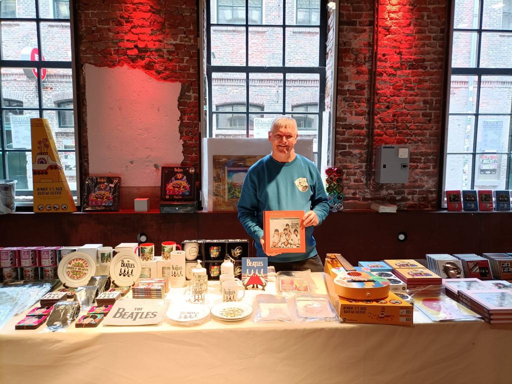 EzoWolfBooks's tweet photo. Zien we je op #BeatMeet 2022 in Leiden? https://t.co/69EgBdI34Q https://t.co/Fm4bdAfCew
