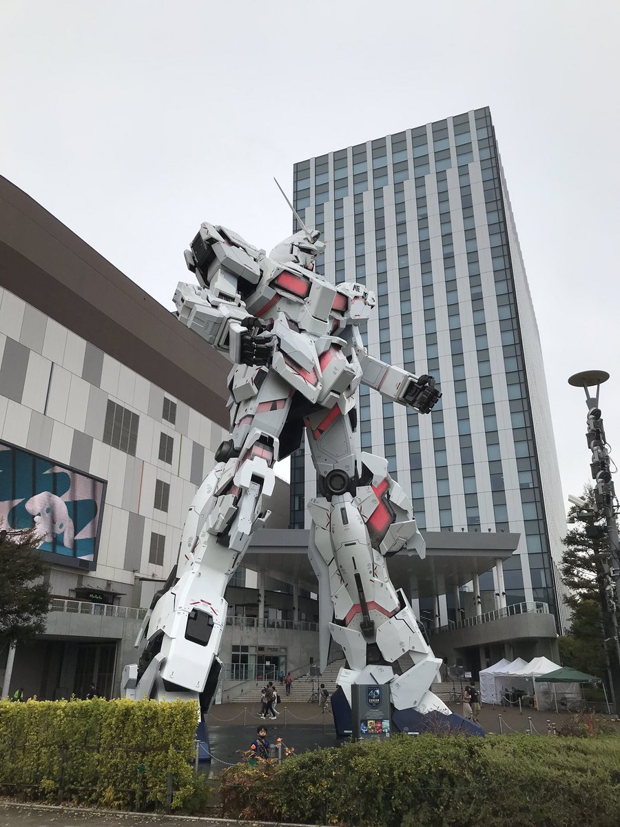 BumbleVeej's tweet image. Woah! 😮 #GundamRobot