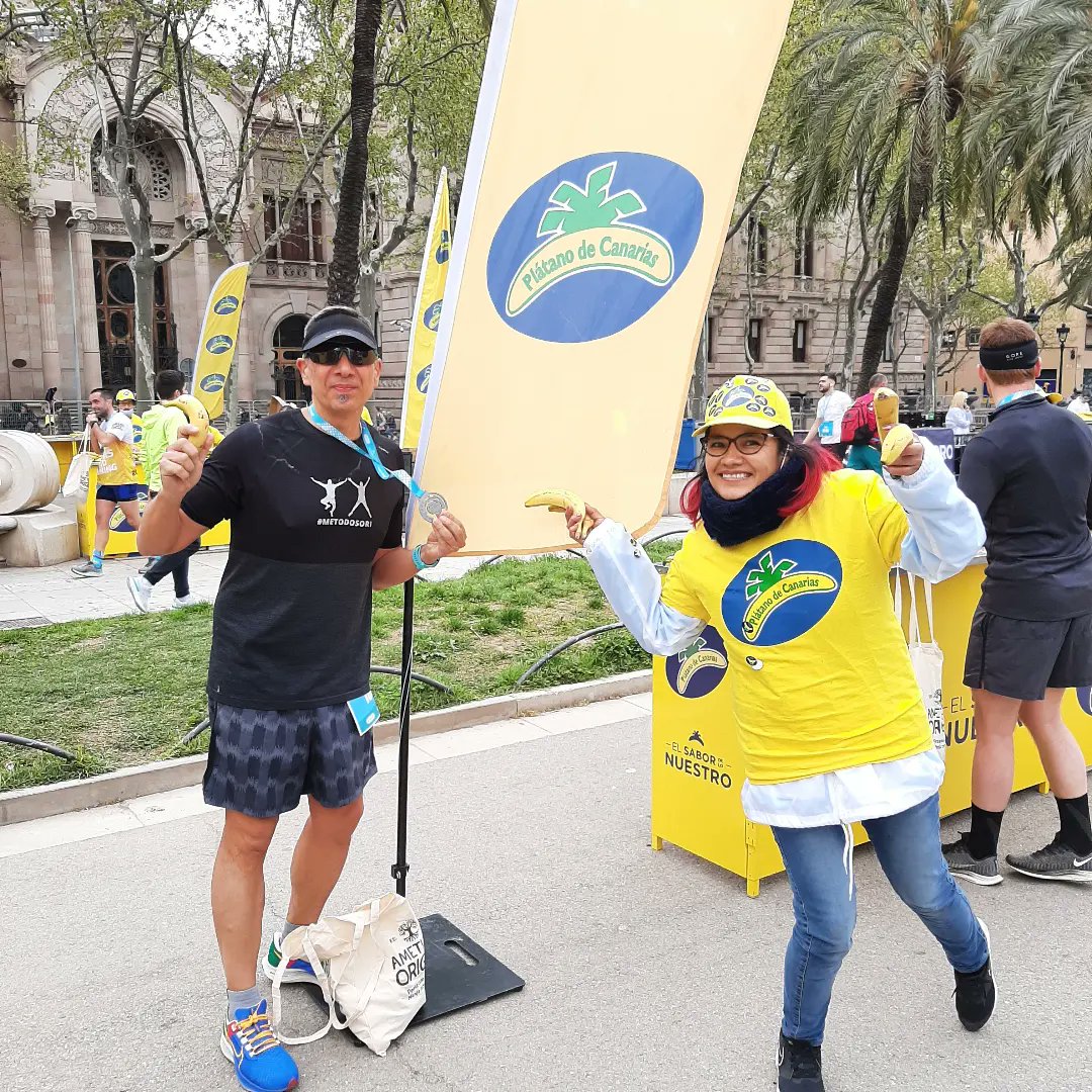 danisoriano70's tweet photo. Yeees! Otra a la saca! @mitjabarcelona en 1:45:55 (no oficial) intentando mantener un buen ritmo durante toda la carrera.
Sumamos el día 551, no estamos tan mal 😉
#day551
#RunEveryDay
#metodosori
#RonhillSpain
#drinkingrunners #kmsxalimentos
#mrfree
#amibola
#retodravet https://t.co/qLTcBDYYPm