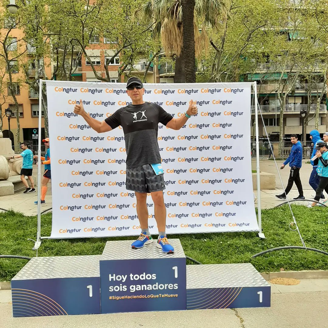 danisoriano70's tweet photo. Yeees! Otra a la saca! @mitjabarcelona en 1:45:55 (no oficial) intentando mantener un buen ritmo durante toda la carrera.
Sumamos el día 551, no estamos tan mal 😉
#day551
#RunEveryDay
#metodosori
#RonhillSpain
#drinkingrunners #kmsxalimentos
#mrfree
#amibola
#retodravet https://t.co/qLTcBDYYPm