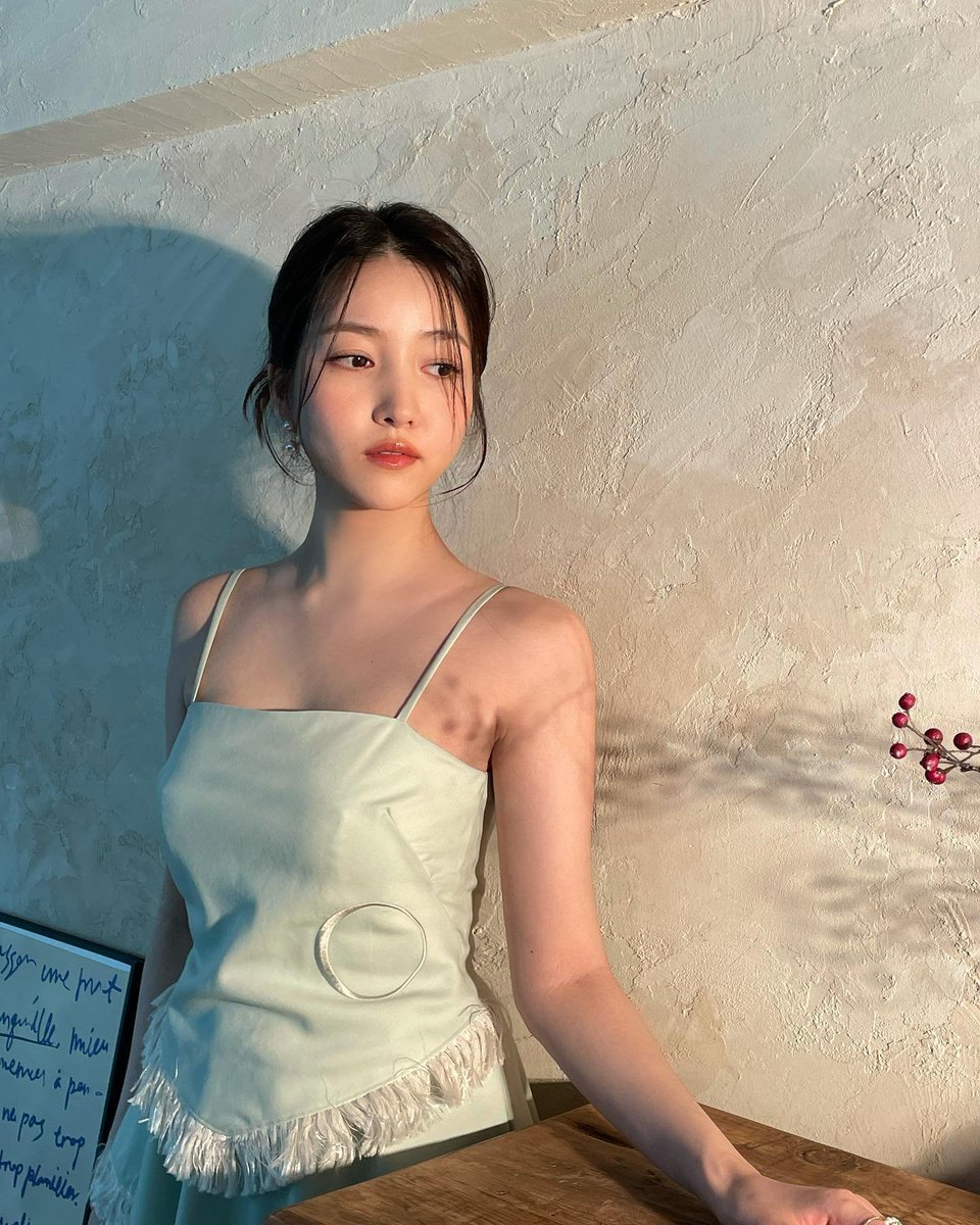 KSJups's tweet photo. [IG] 220403 - Kim Sojeong (onedayxne) post

#김소정 #소원 #KIMSOJEONG #SOWON https://t.co/EdGrFaW1Gj