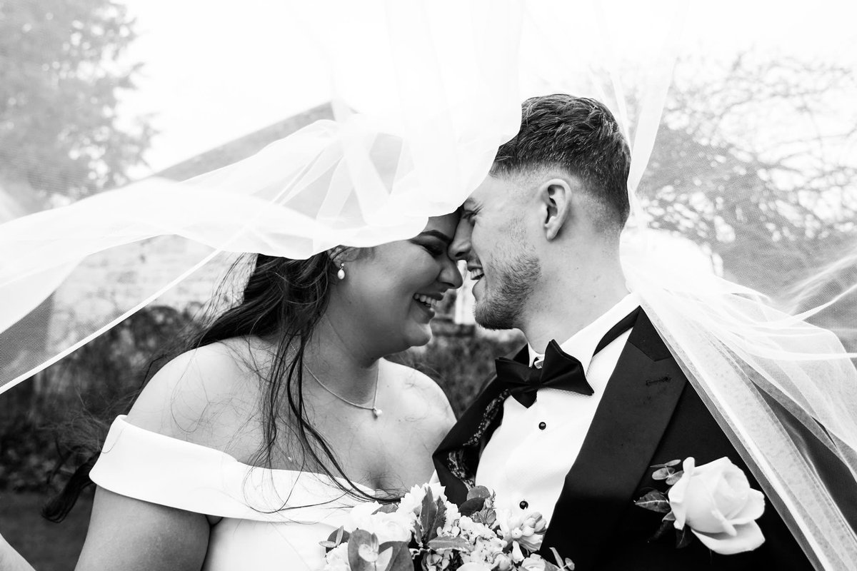 DMarinosPhoto's tweet photo. Even in the middle of storms we can capture these beautiful moments! This was taken during windy storm Unis! 

@moonrakerhotel 

#weddingphotography #capturingmoments #stormywedding #moonraker #blackandwhitephotography #weddingphotographer https://t.co/oLIjqw1JgK